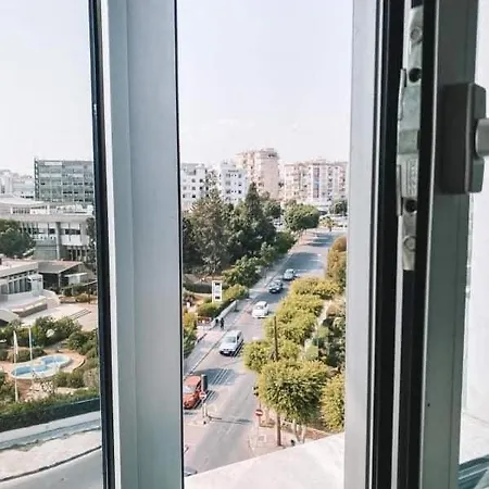 The Suave - Centre Luxury Apartment