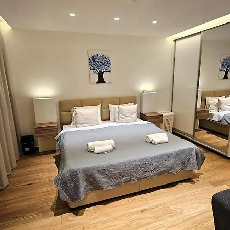 Apartment The Suave - Centre Luxury