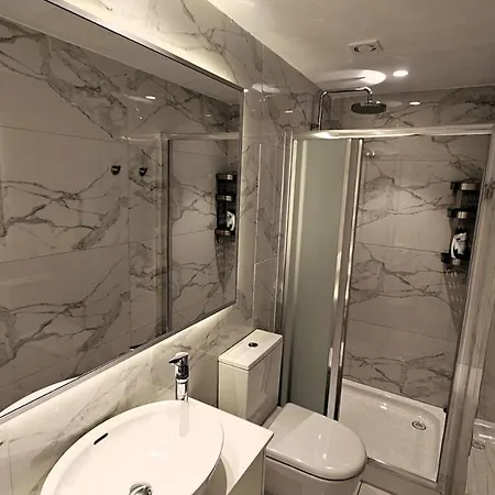 The Suave - Centre Luxury Apartment *