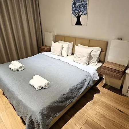 The Suave - Centre Luxury