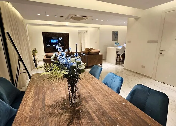 The Suave - Centre Luxury *