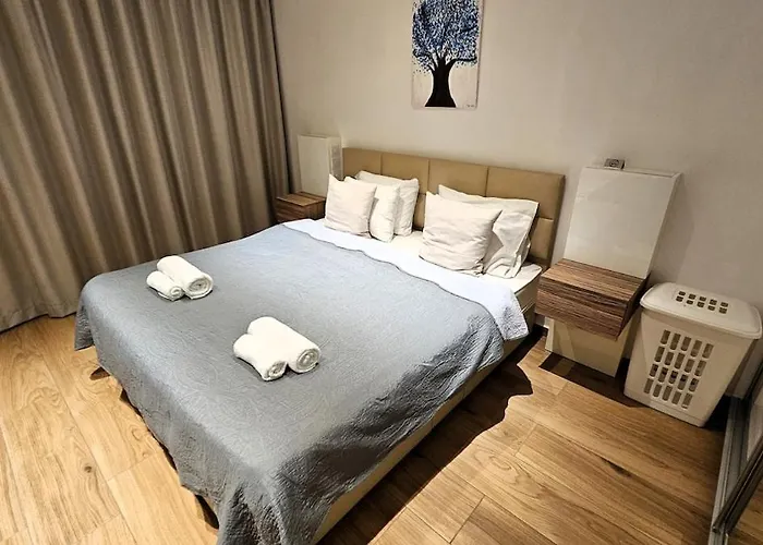 The Suave - Centre Luxury